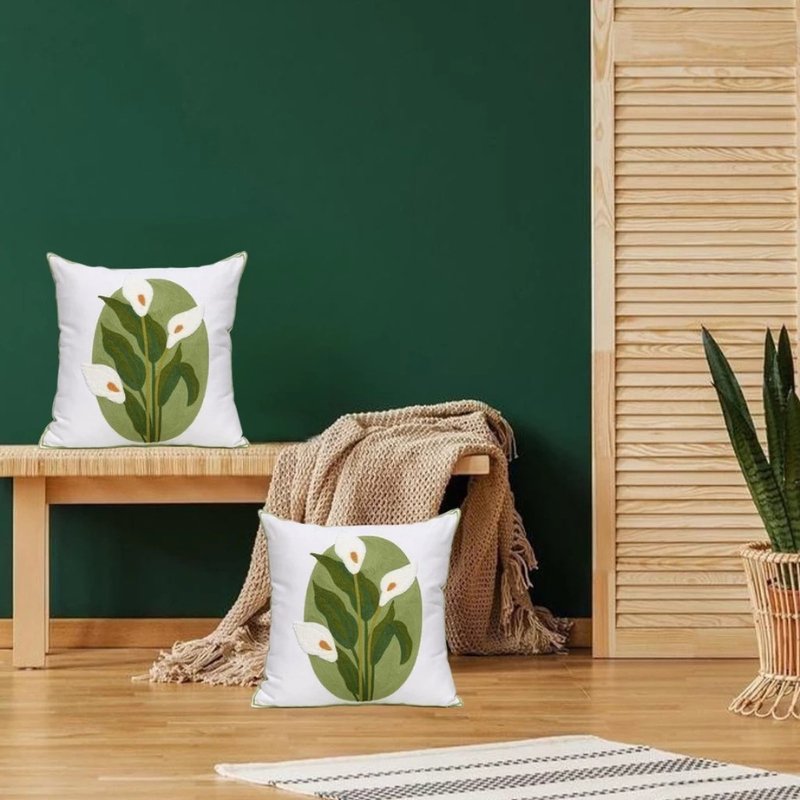 Funda de Almohada Bordada con Flor